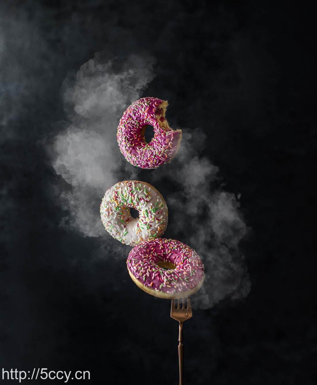 （8900期）摄影师Daria Kalugina 12种悬浮美食摄影布光造型教程-21节课-中文字幕